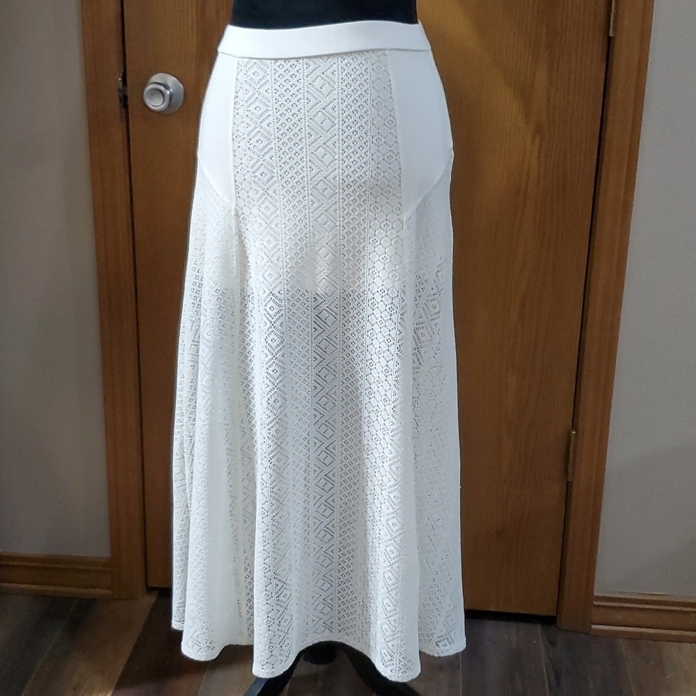 L☆Space cream lace maxi partial lined skirt